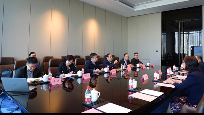 武威市委副书记、市长周伟一行与乐动平台app官网_乐动（中国）集团交流座谈