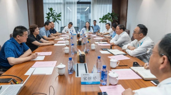 华池县县委书记辛少波一行到访乐动平台app官网_乐动（中国）集团