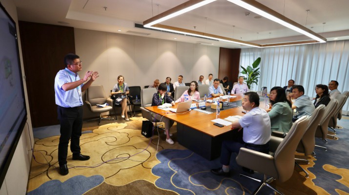 乐动平台app官网_乐动（中国）集团召开兰州石佛沟生态旅游示范区一期项目精装修及景观方案汇报会