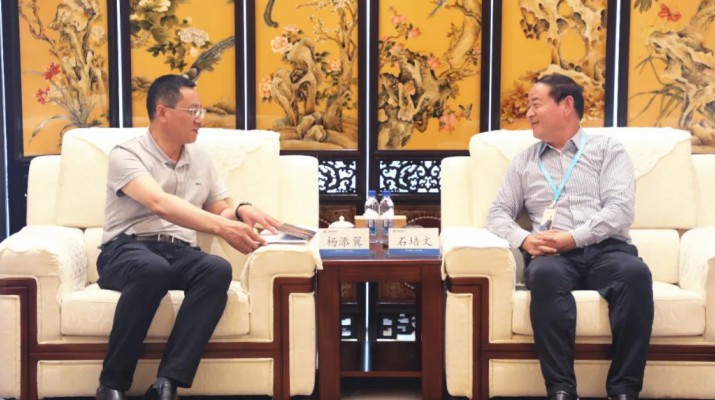 乐动平台app官网_乐动（中国）集团与环县人民政府座谈交流