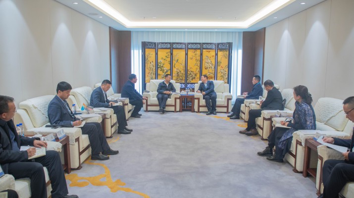 乐动平台app官网_乐动（中国）集团与东乡县座谈交流