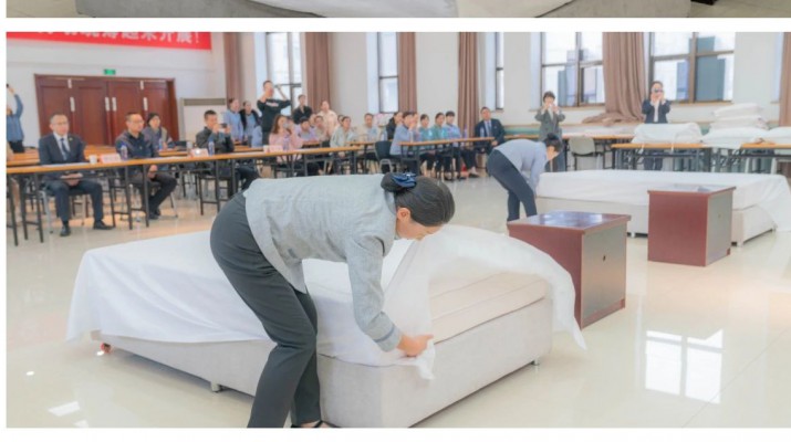 三抓三促进行时丨乐动平台app官网_乐动（中国）集团旗下酒店角逐中式铺床技能大赛