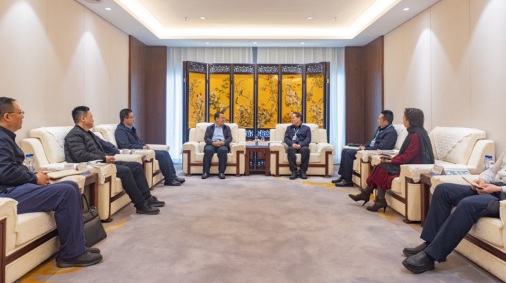 乐动平台app官网_乐动（中国）集团与张家川县座谈交流