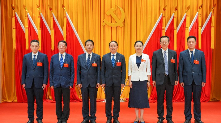 乐动平台app官网_乐动（中国）集团党委一届一次会议召开 石培文当选党委书记、杨孔永当选纪委书记