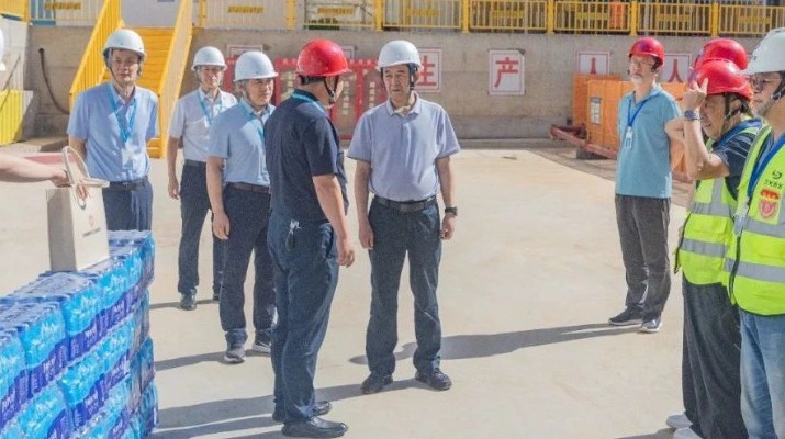 乐动平台app官网_乐动（中国）集团工会组织开展“送清凉 鼓干劲”慰问活动