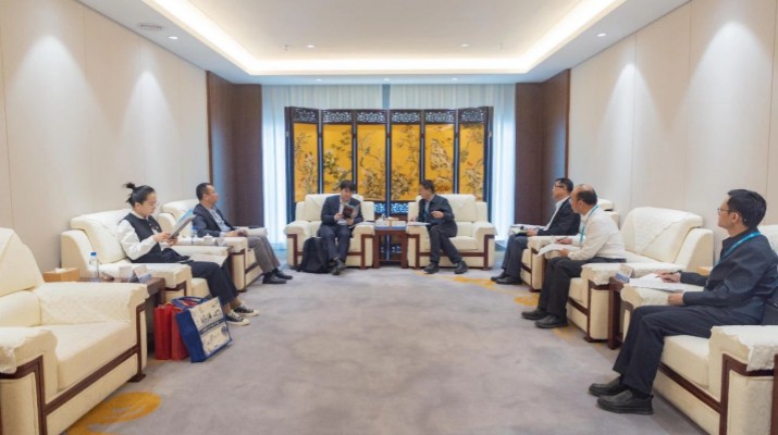 乐动平台app官网_乐动（中国）集团与中央财经大学座谈交流