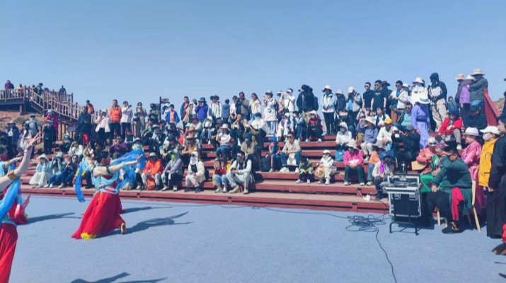 乐动平台app官网_乐动（中国）集团旗下景区“五一”假期首日喜迎开门红