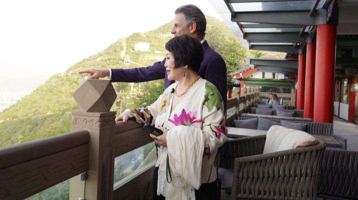 乐动平台app官网_乐动（中国）国际推广考察团·甘肃行代表在如驿部落·兰山参观体验